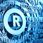 Czy można legalnie używać cudzego logo? Poradnik prawny dla twórców treści